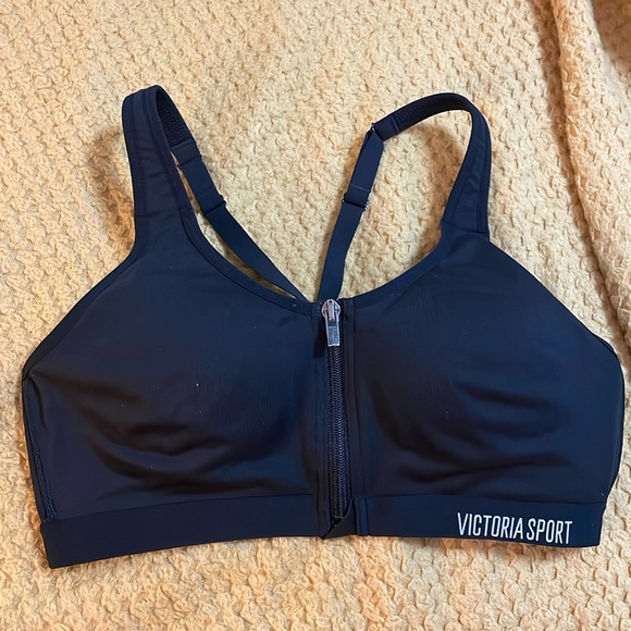 Victoria Sport bra size unknown - Picture 1 of 4